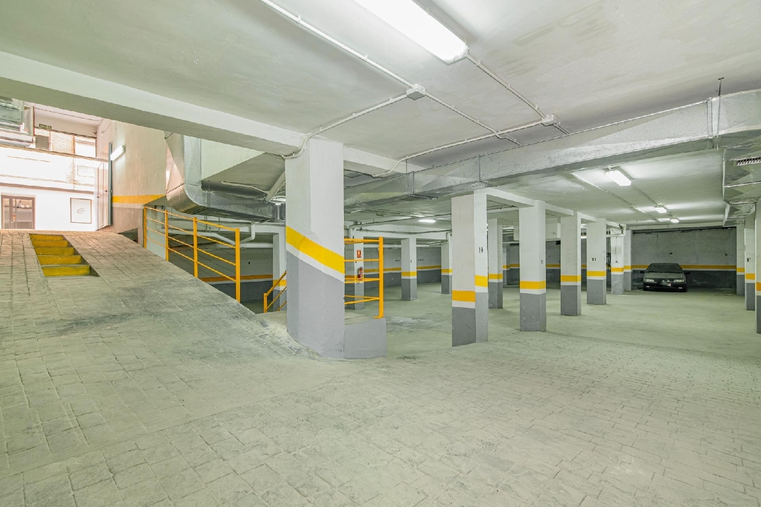  en venta local comercial Barrio De Granada Alacantí 1