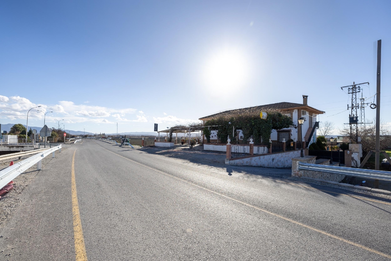  for sale commercial Barrio De Granada Alacantí 2