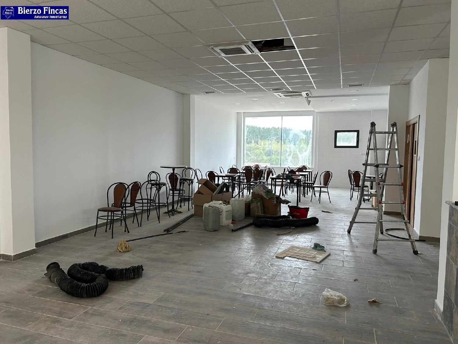 en venta local comercial Cubillos Del Sil Bierzo (El) 3