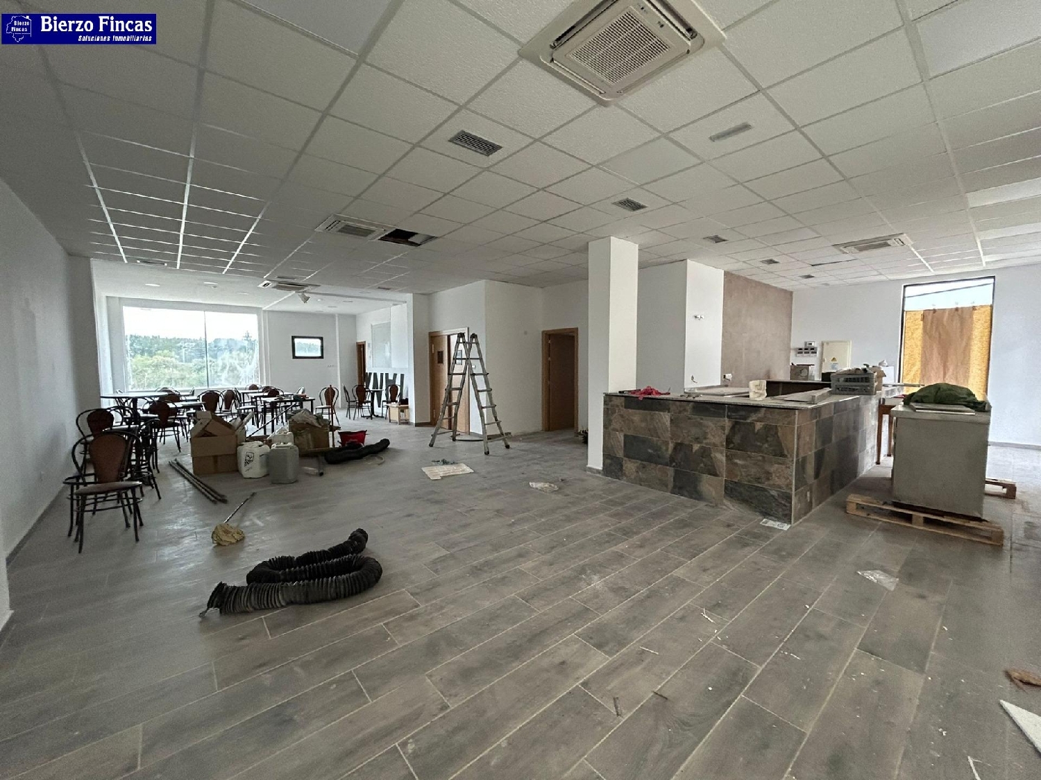 en venta local comercial Cubillos Del Sil Bierzo (El) 4