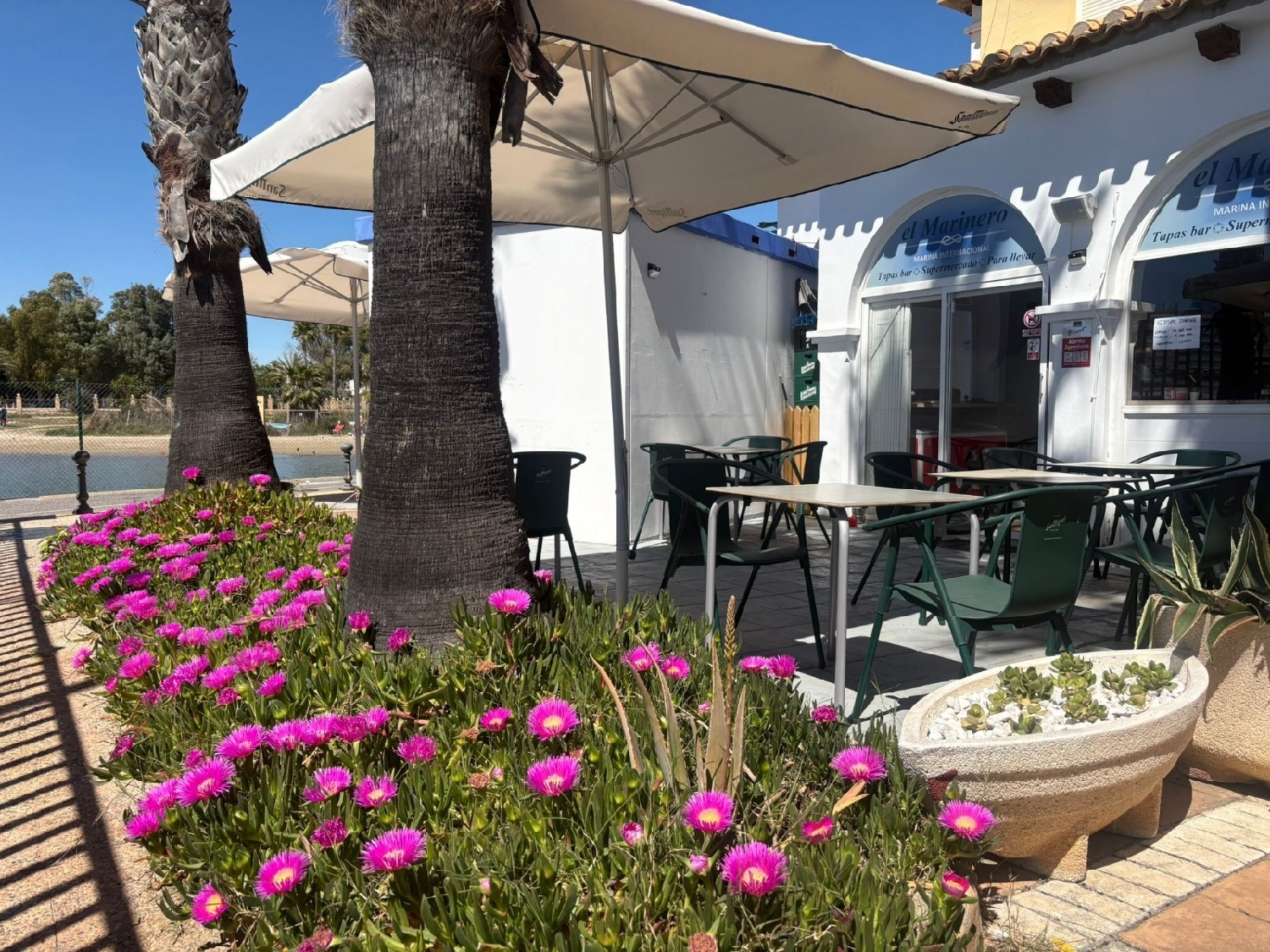  te koop bedrijfsruimte/ kantoor Porto Do Son Noya 5