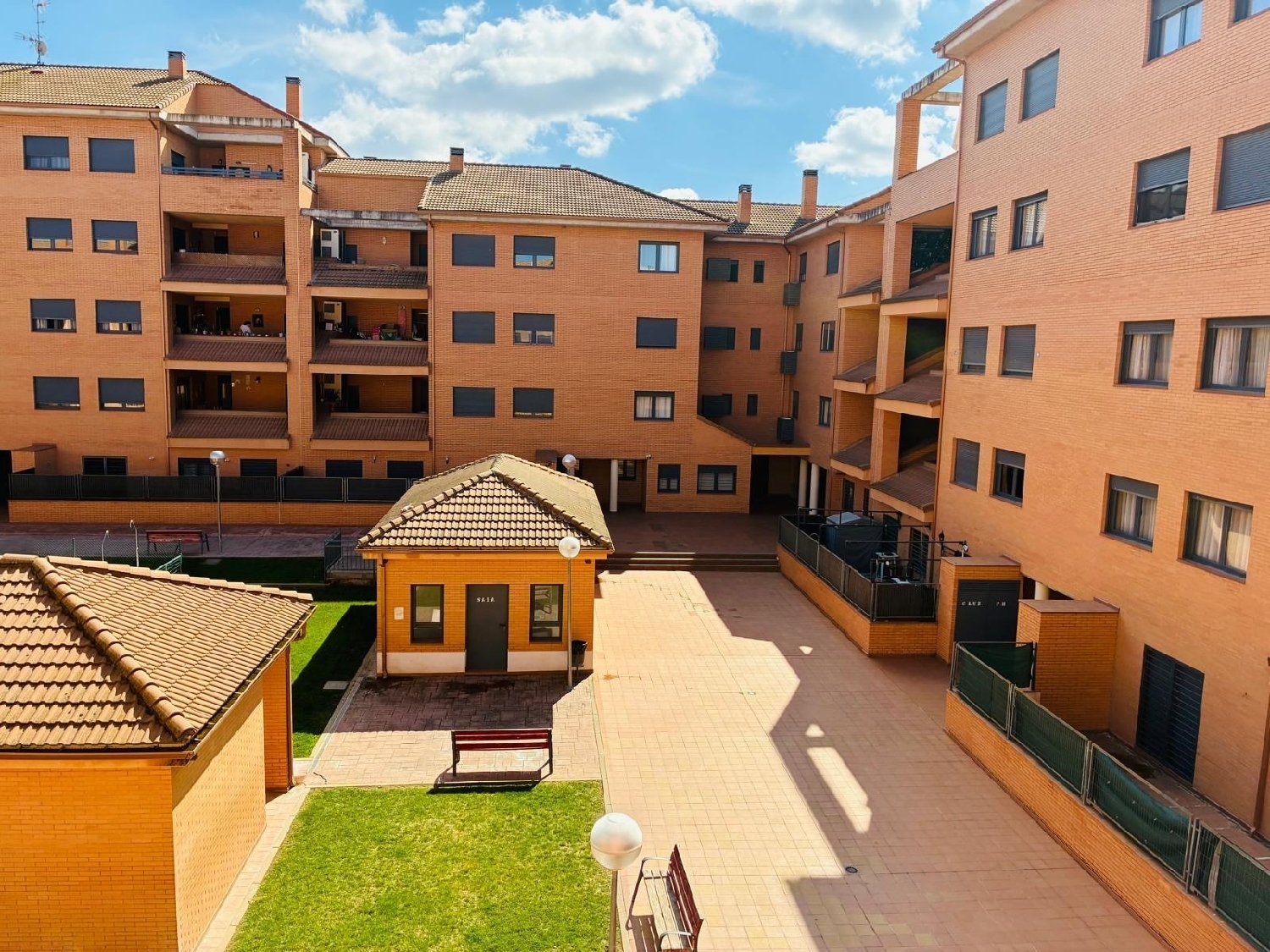  for sale ground floor Yebes Campiña 2