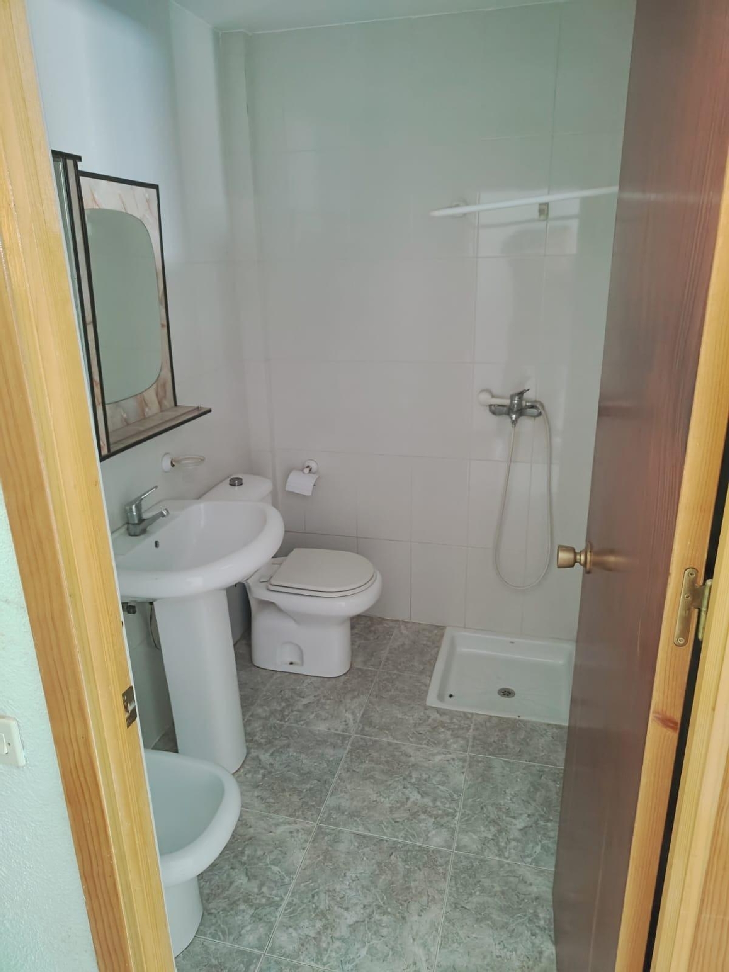  till salu hus Baza Baza 4