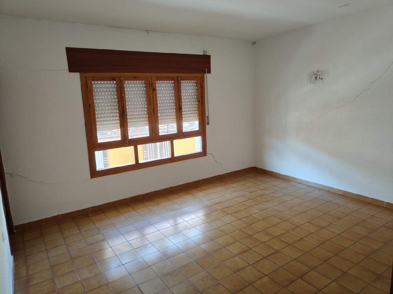  till salu hus Baza Baza 8