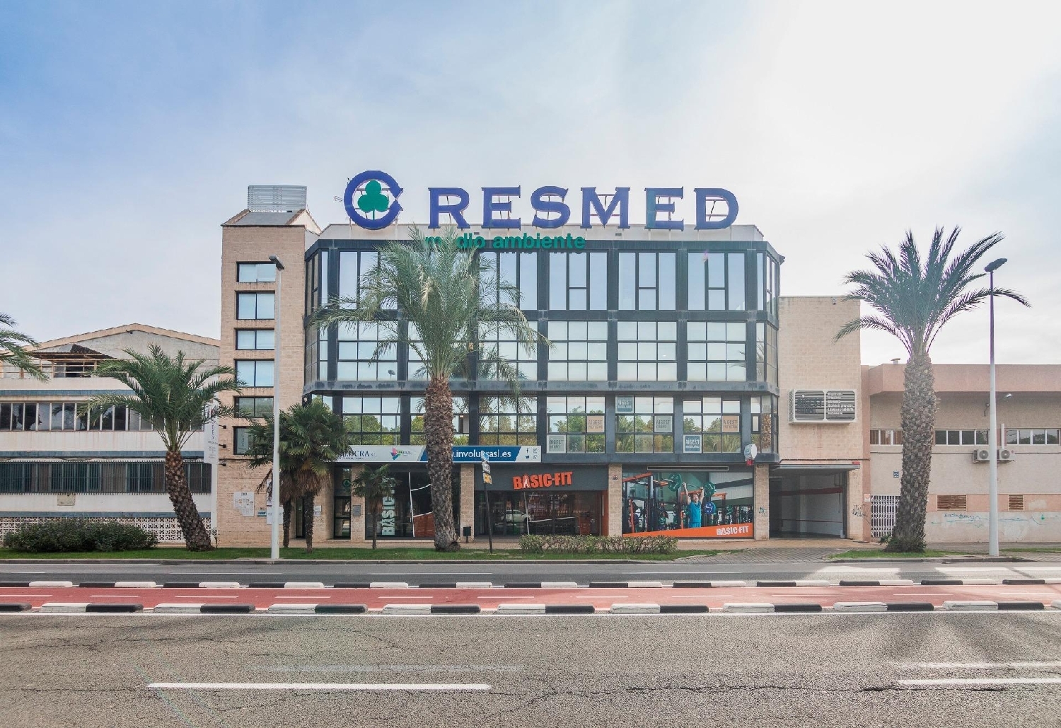 te koop kantoor Cheda Arzúa 1