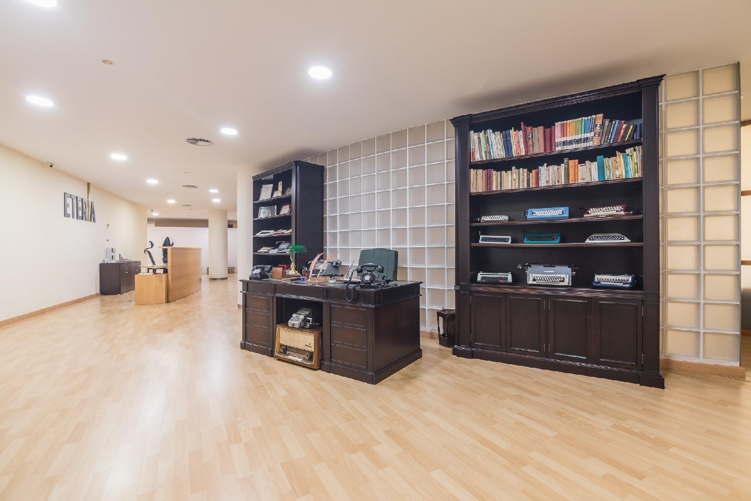  te koop kantoor Cheda Arzúa 4