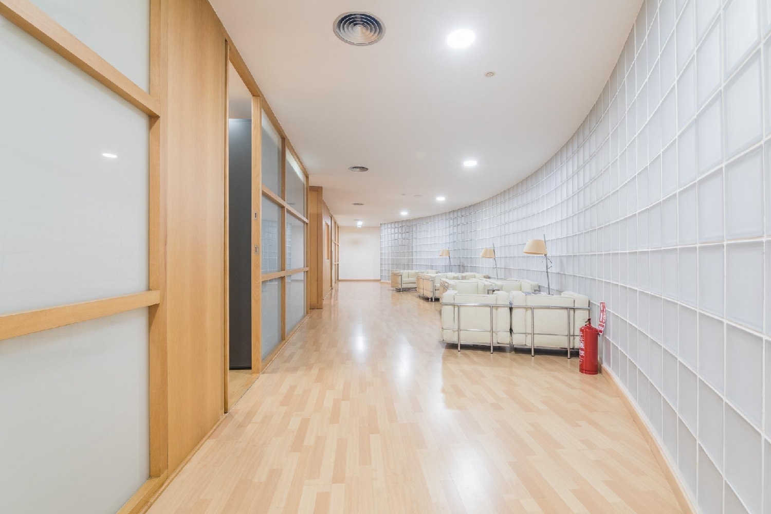  te koop kantoor Cheda Arzúa 3