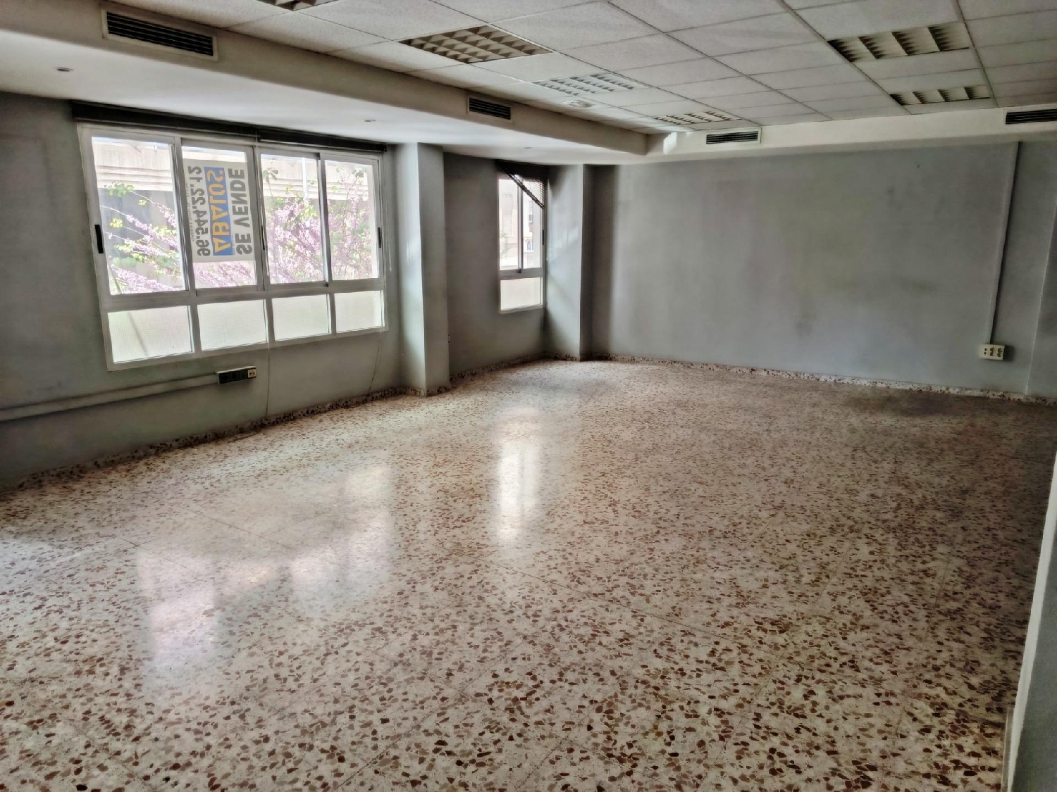  till salu kontor Cheda Arzúa 2