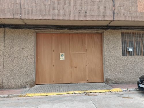 Almansa Monte Ibérico Almansa parkeerplaats foto 6368672