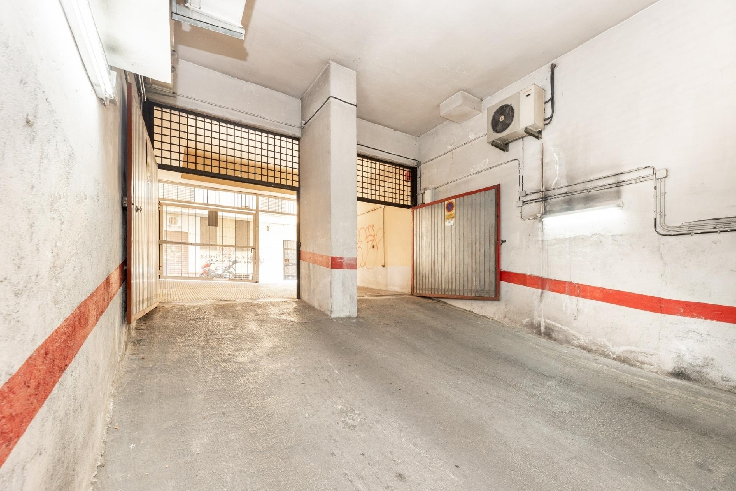  te koop parkeerplaats Barrio De Granada Alacantí 8