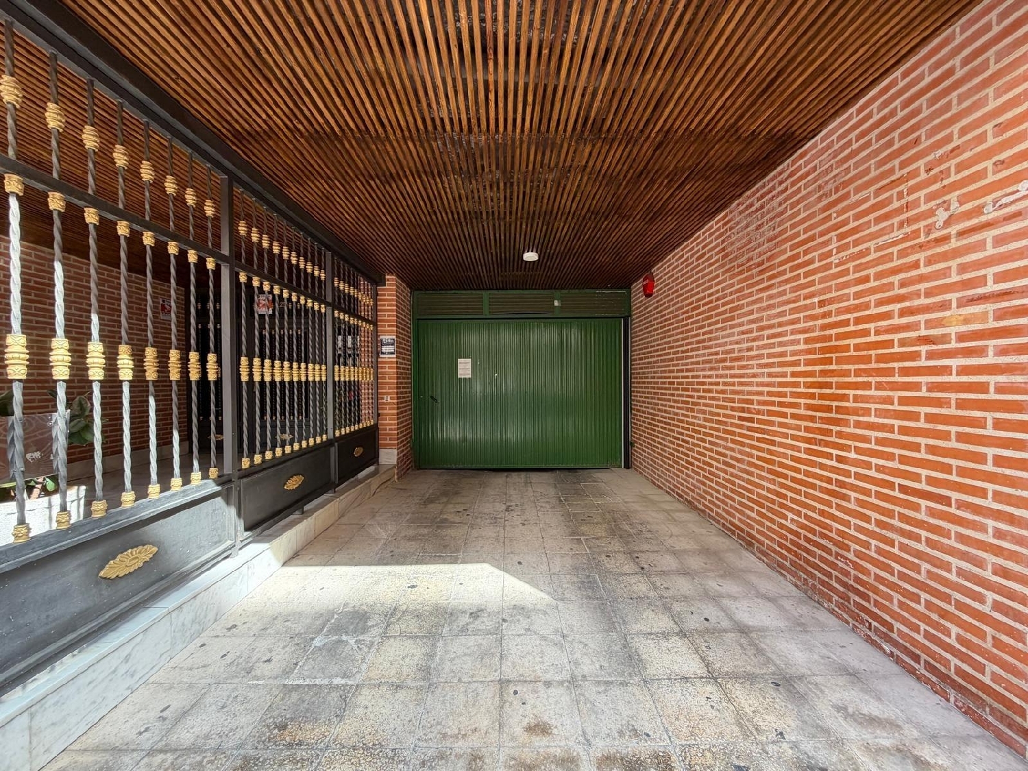  en venta parking Torrevieja Baix Segura 2