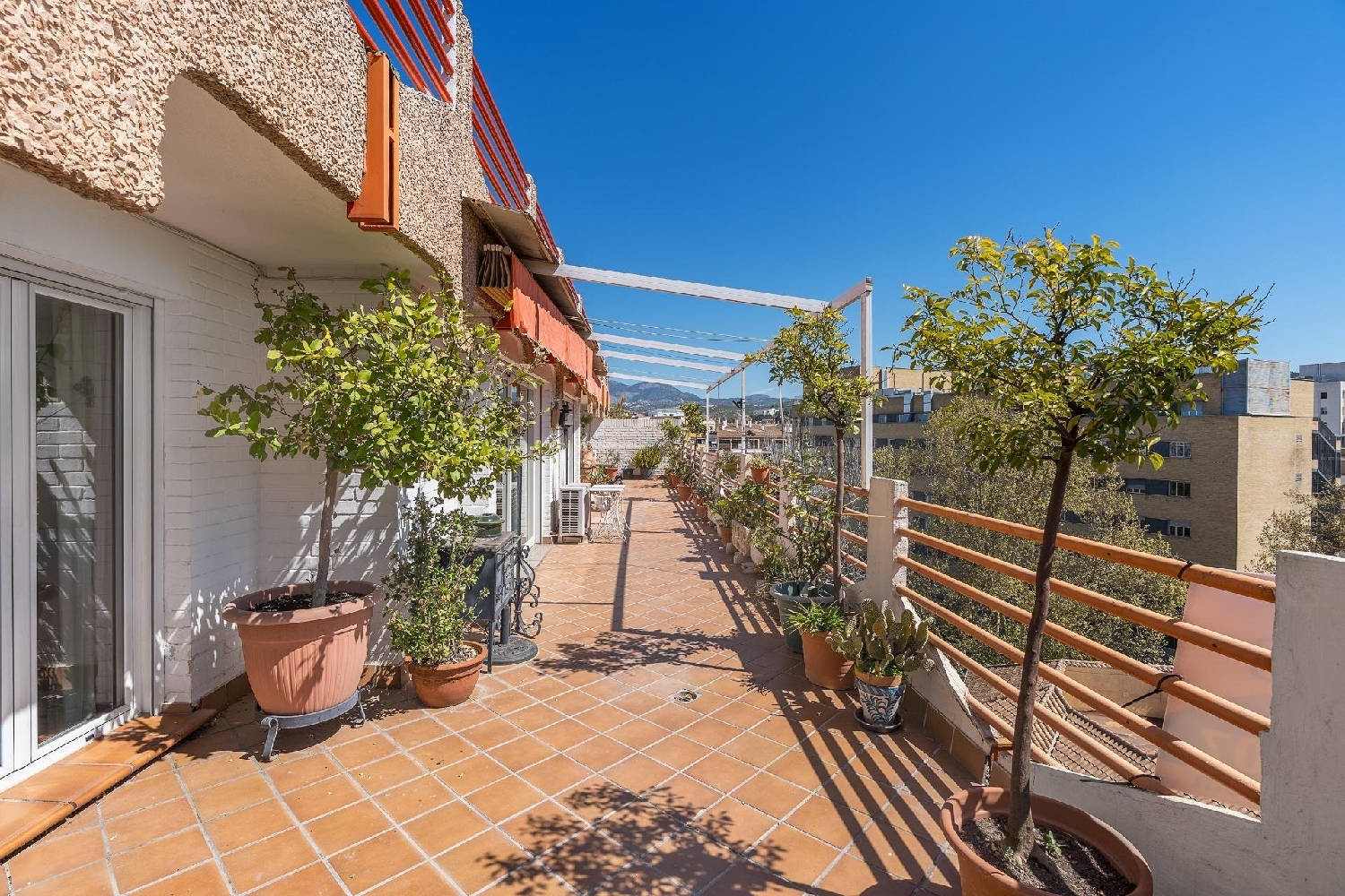  en venta ático Barrio De Granada Alacantí 1
