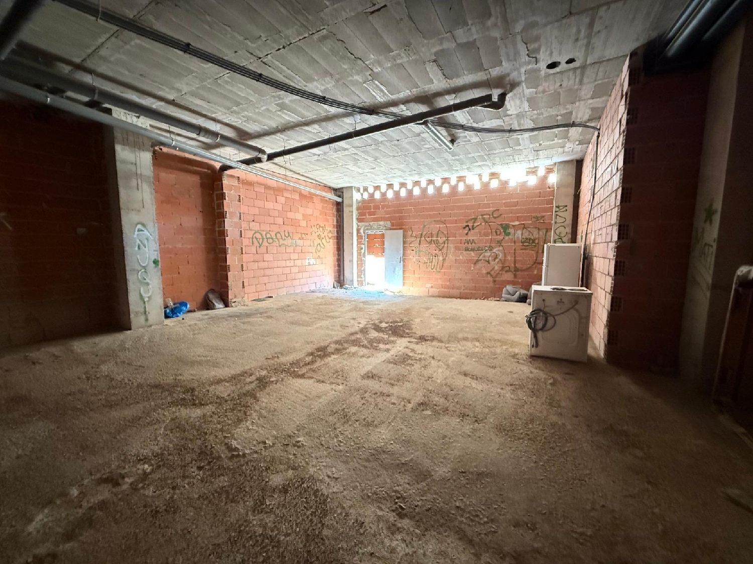  for sale commercial premise A Torre Arzúa 5