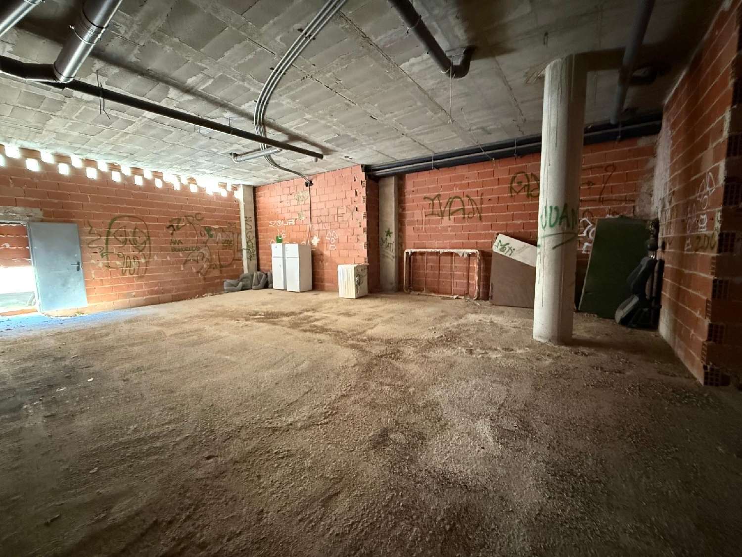  for sale commercial premise A Torre Arzúa 8