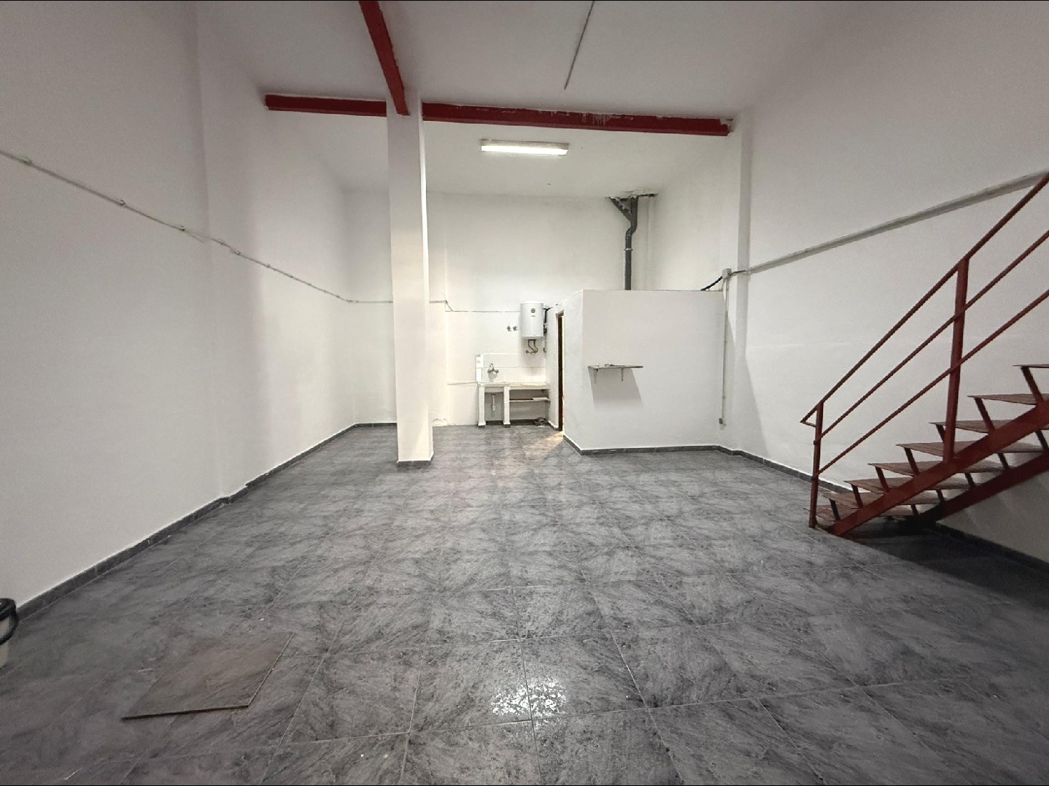  te koop bedrijfsruimte Alicante Centro 03001 Alacantí 2