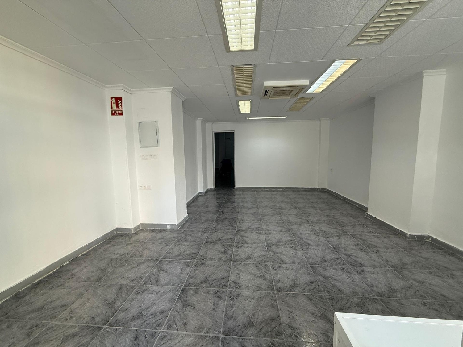  te koop bedrijfsruimte Alicante Centro 03001 Alacantí 5