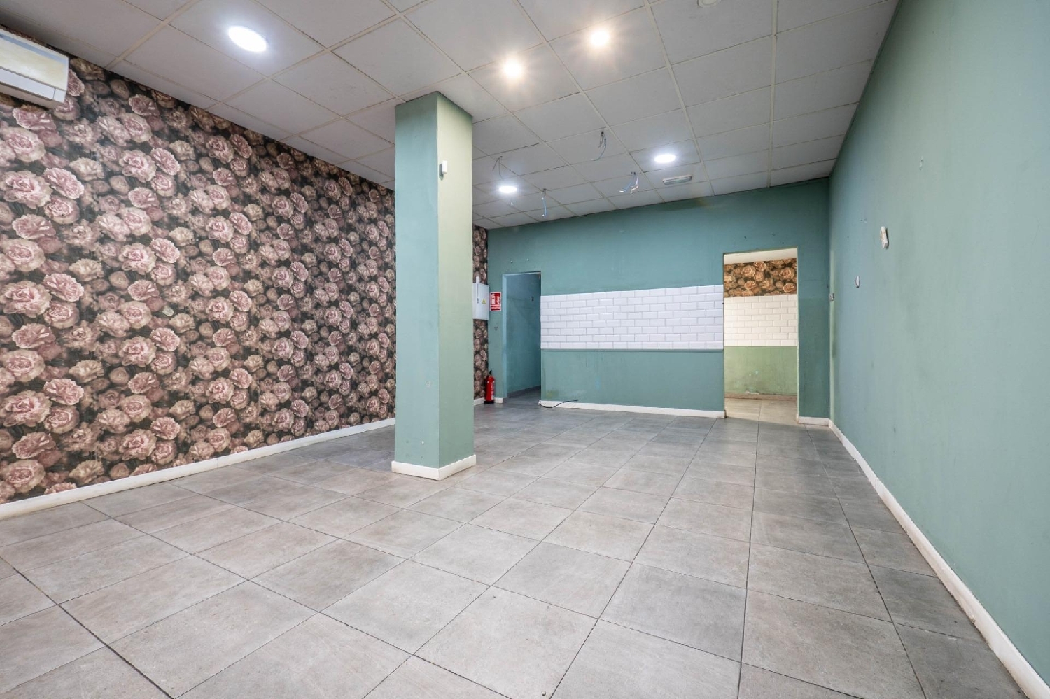  for sale commercial premise Armilla Vega De Granada 3