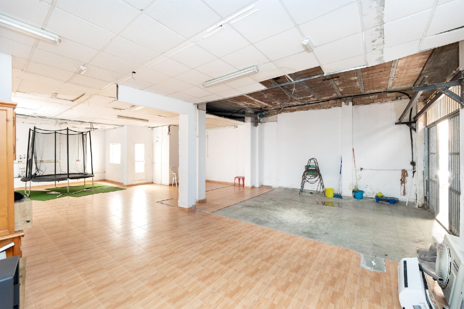 for sale commercial premise Armilla Vega De Granada 5