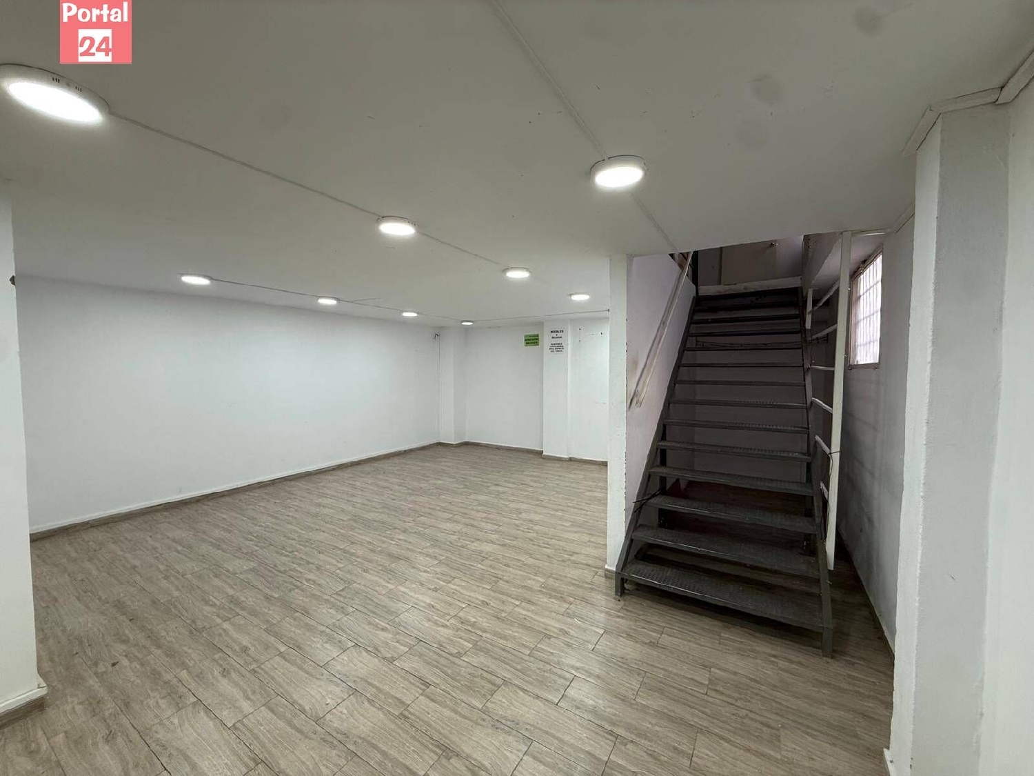 à vendre local commercial Badajoz Casco Antiguo-Centro Badajoz 8