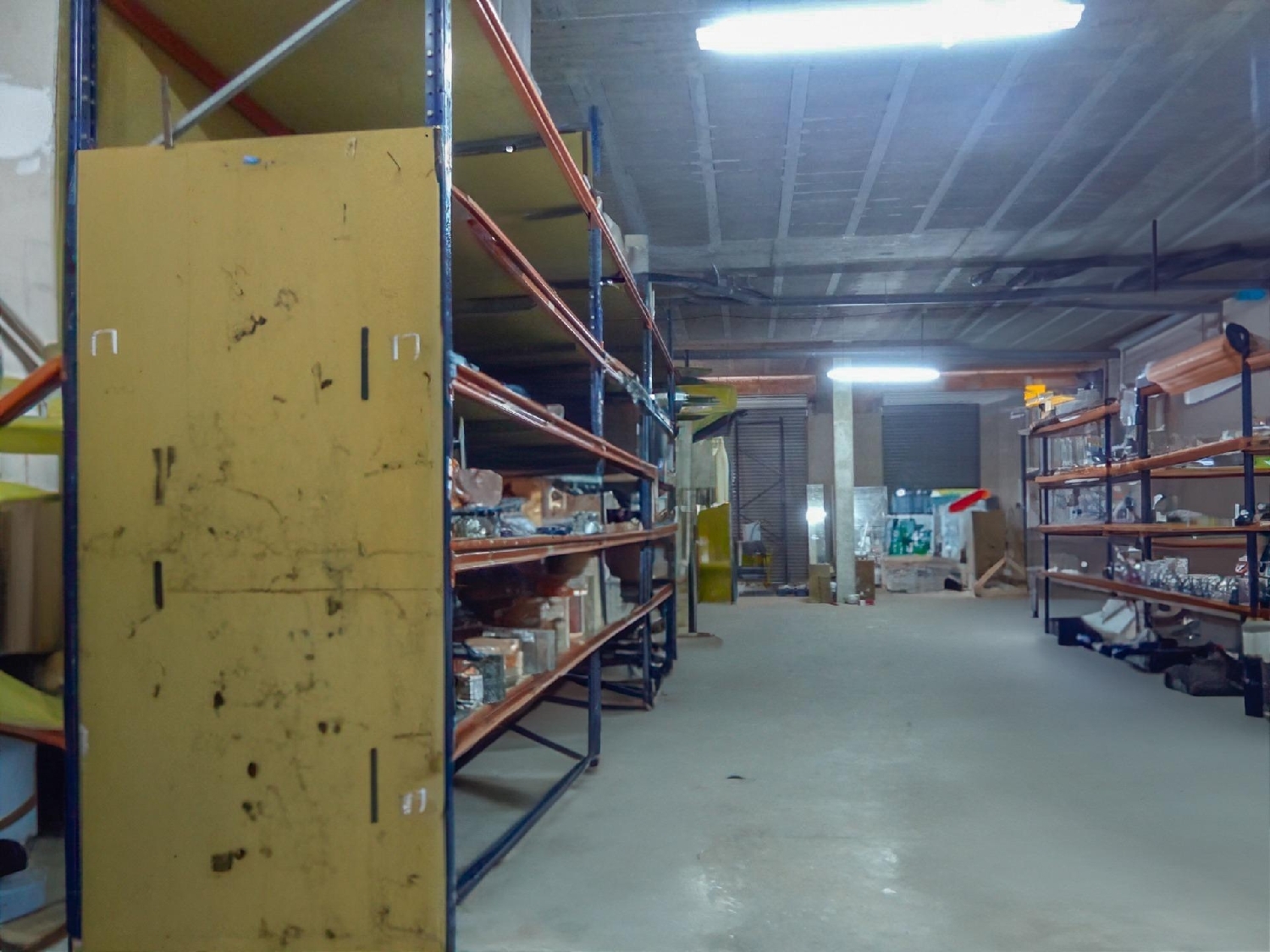  te koop bedrijfsruimte Barriada Les Tres Creus Bages 4