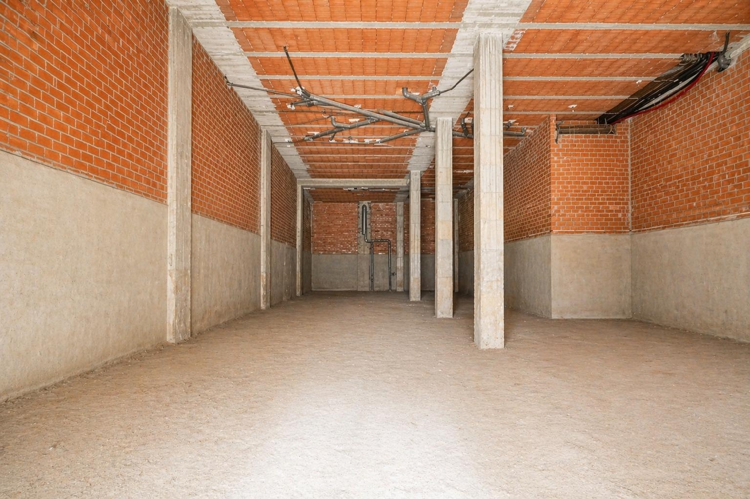  for sale commercial premise Barriada Les Tres Creus Bages 5