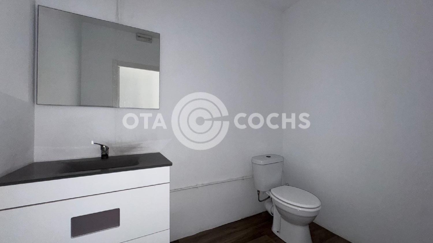  te koop bedrijfsruimte Barriada Les Tres Creus Bages 6