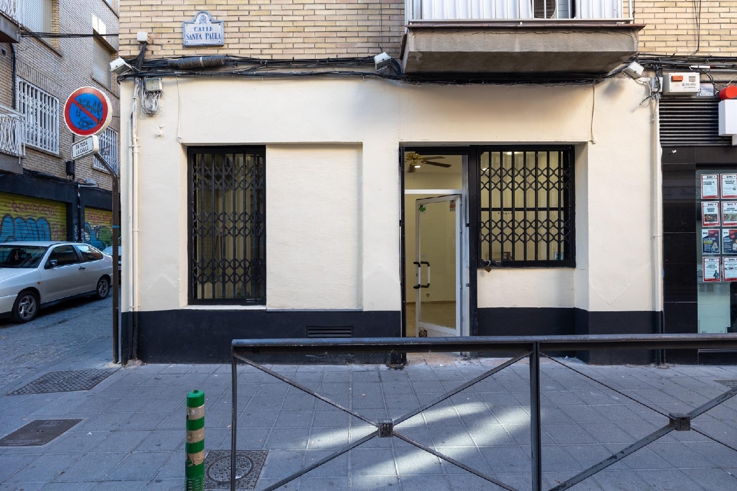 en venta local Barrio De Granada Alacantí 4