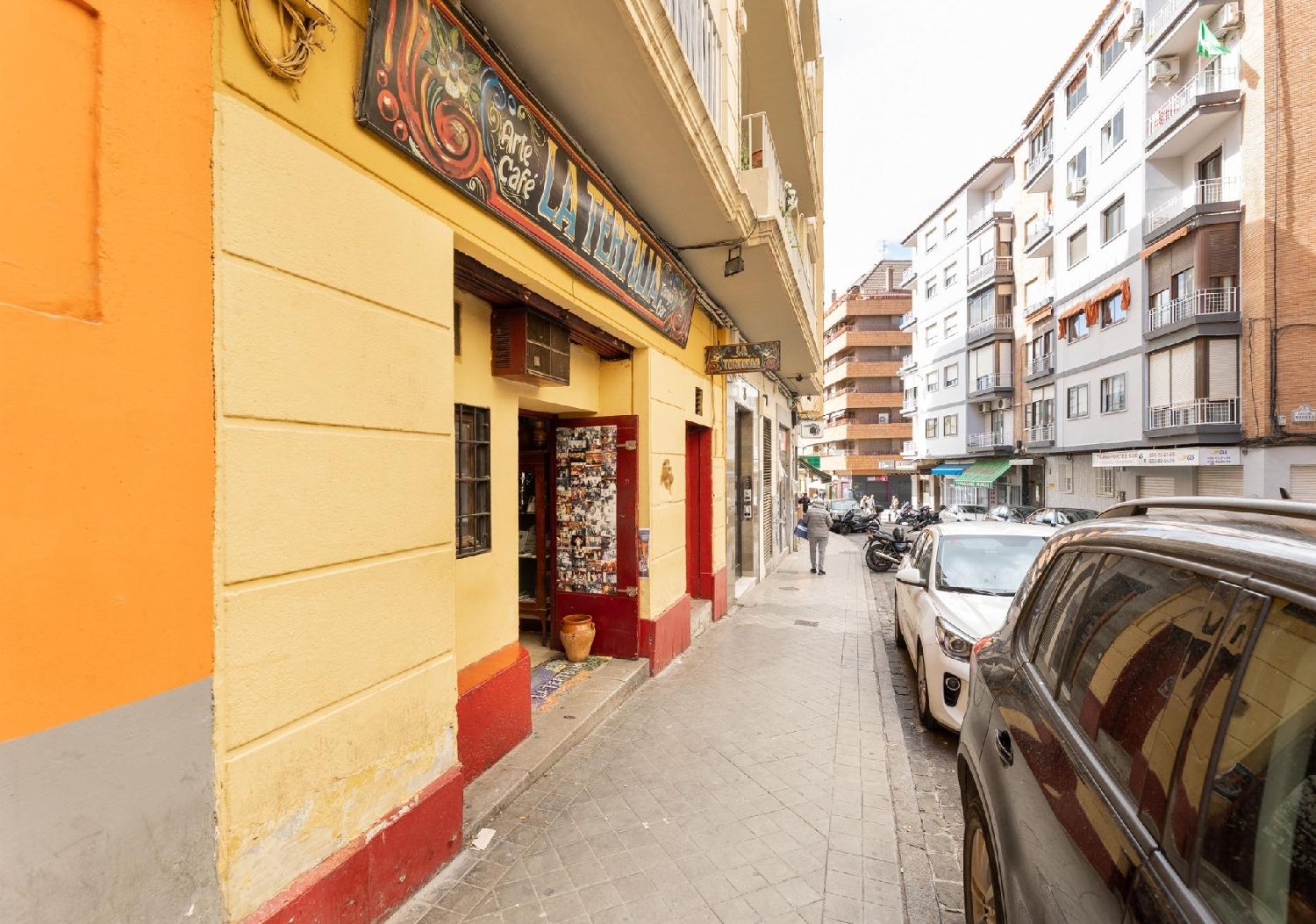  till salu lokal Barrio De Granada Alacantí 4