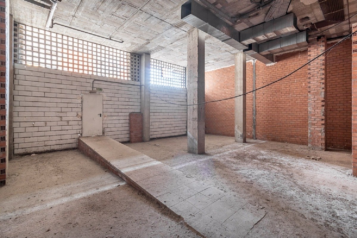  te koop bedrijfsruimte Barrio De Granada Alacantí 7