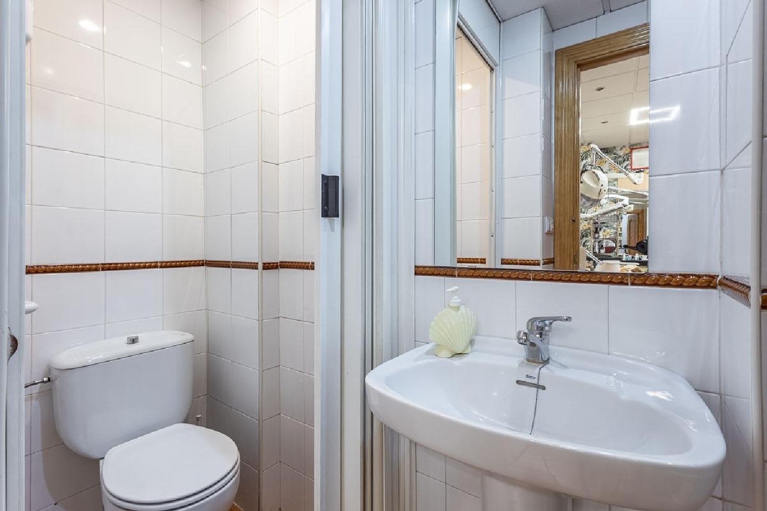  te koop bedrijfsruimte Barrio De Granada Alacantí 7