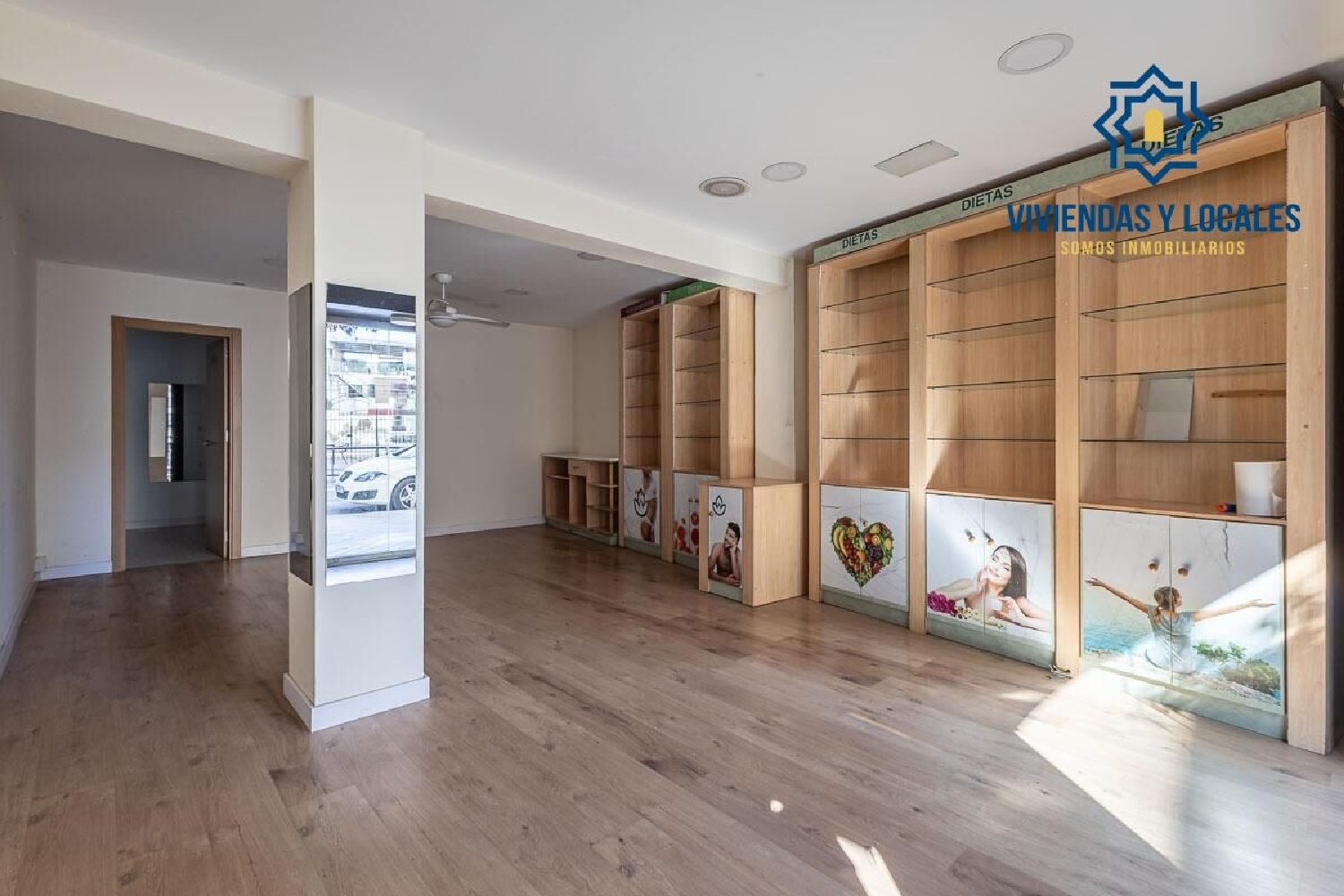  till salu lokal Barrio De Granada Alacantí 4