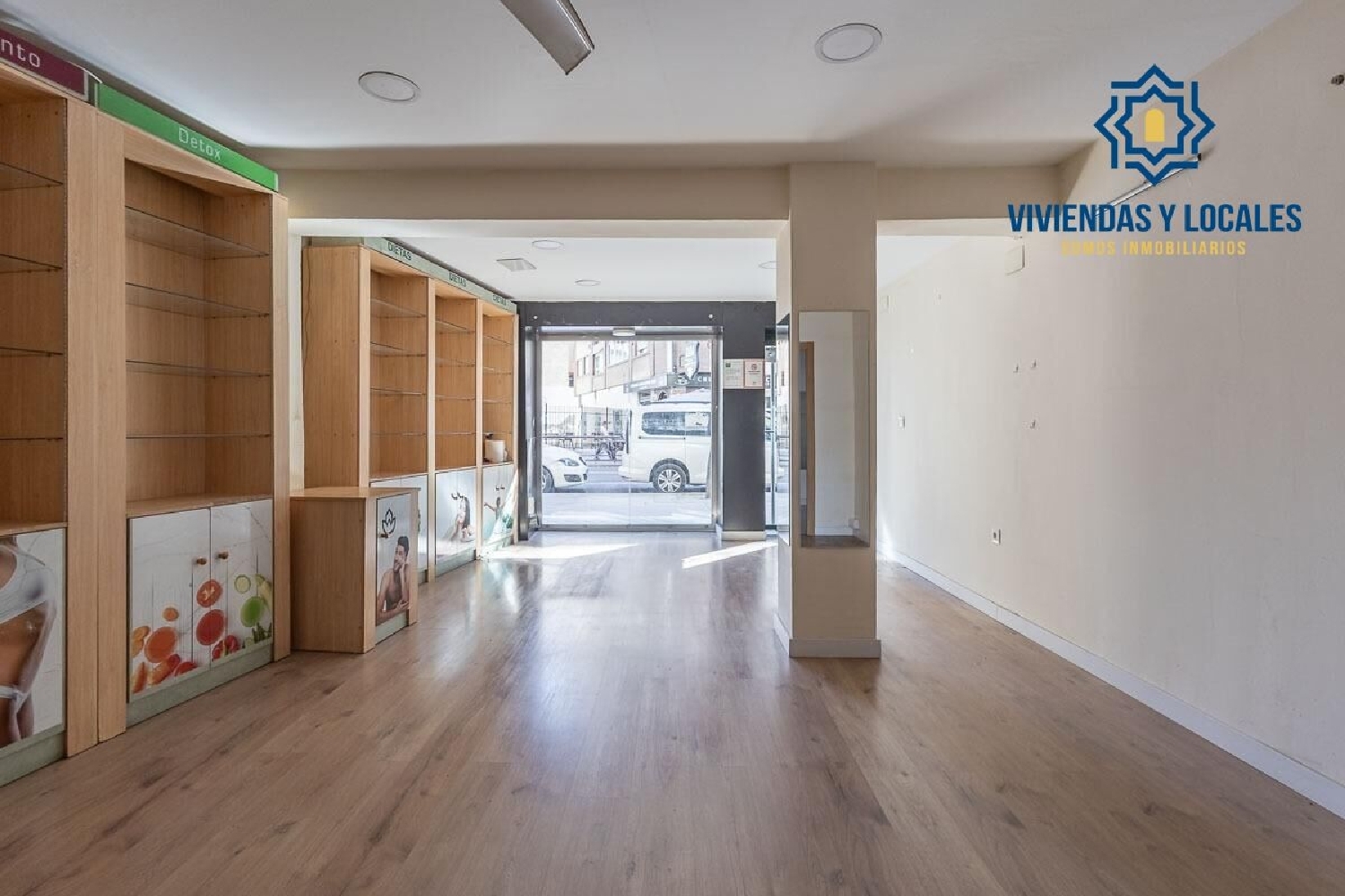  till salu lokal Barrio De Granada Alacantí 3