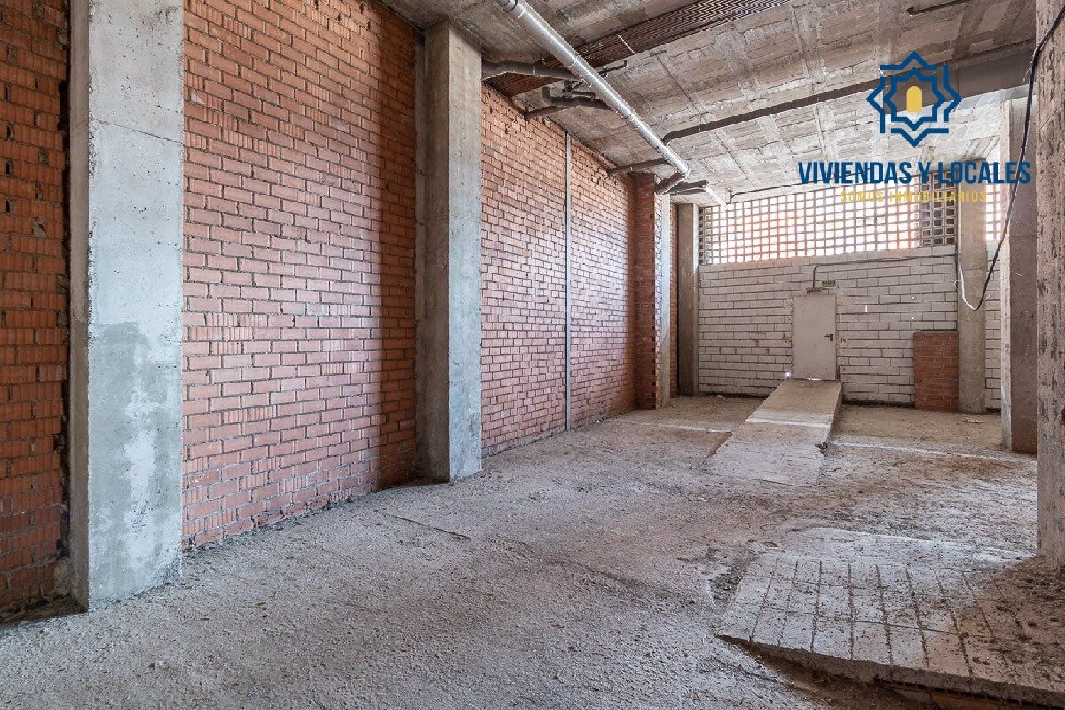  till salu lokal Barrio De Granada Alacantí 6