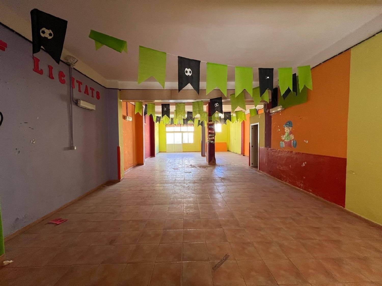  till salu lokal Camp De Lliria Camp De Túria 4