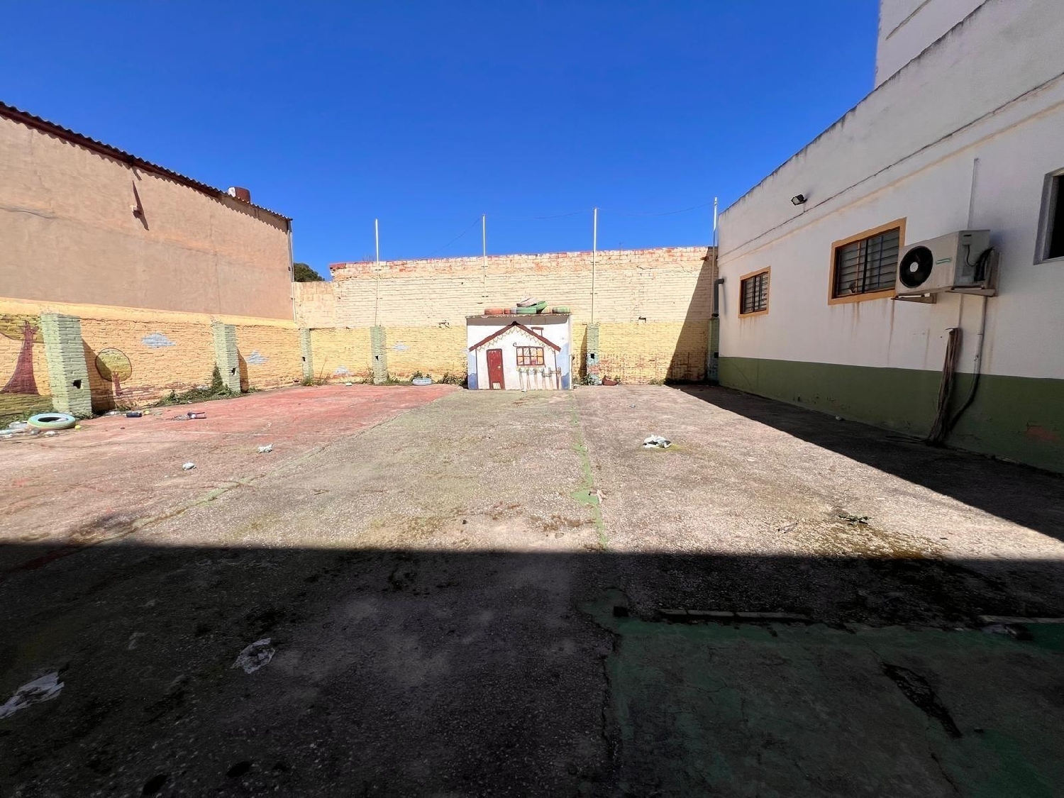  till salu lokal Camp De Lliria Camp De Túria 5