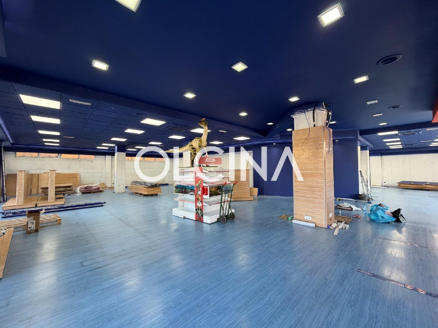  en venta local Cheda Arzúa 4