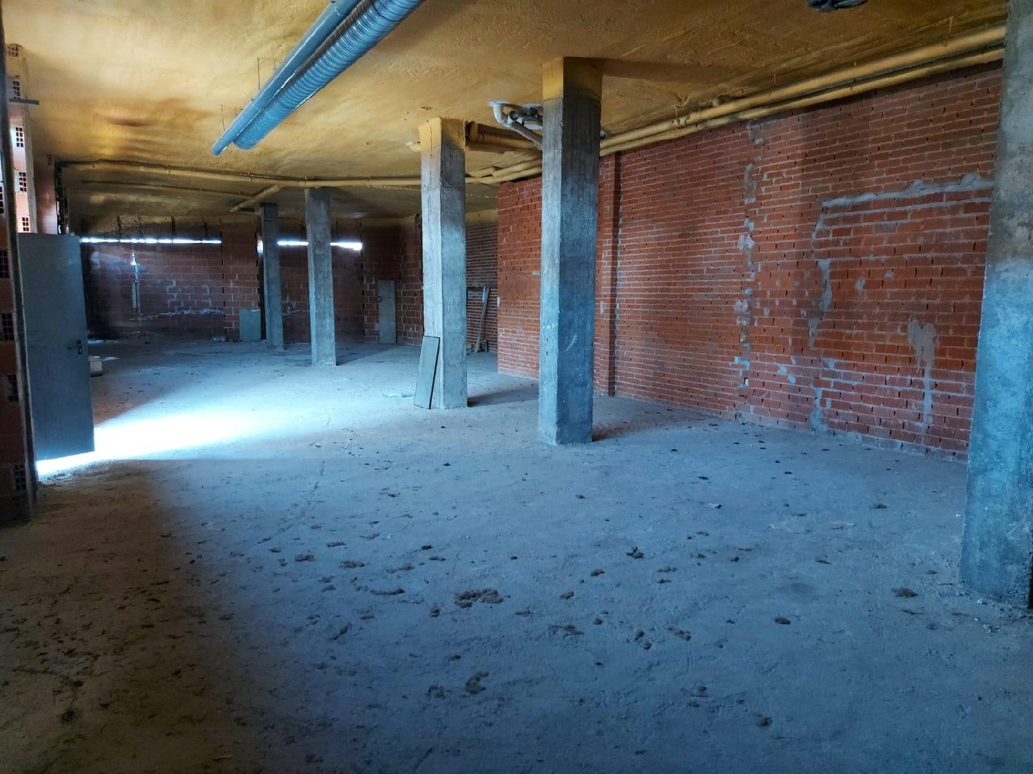  te koop bedrijfsruimte Fuenlabrada Sierra De Alcaraz 5