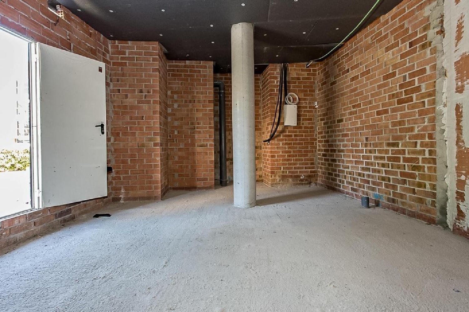  till salu lokal Manresa Bages 2