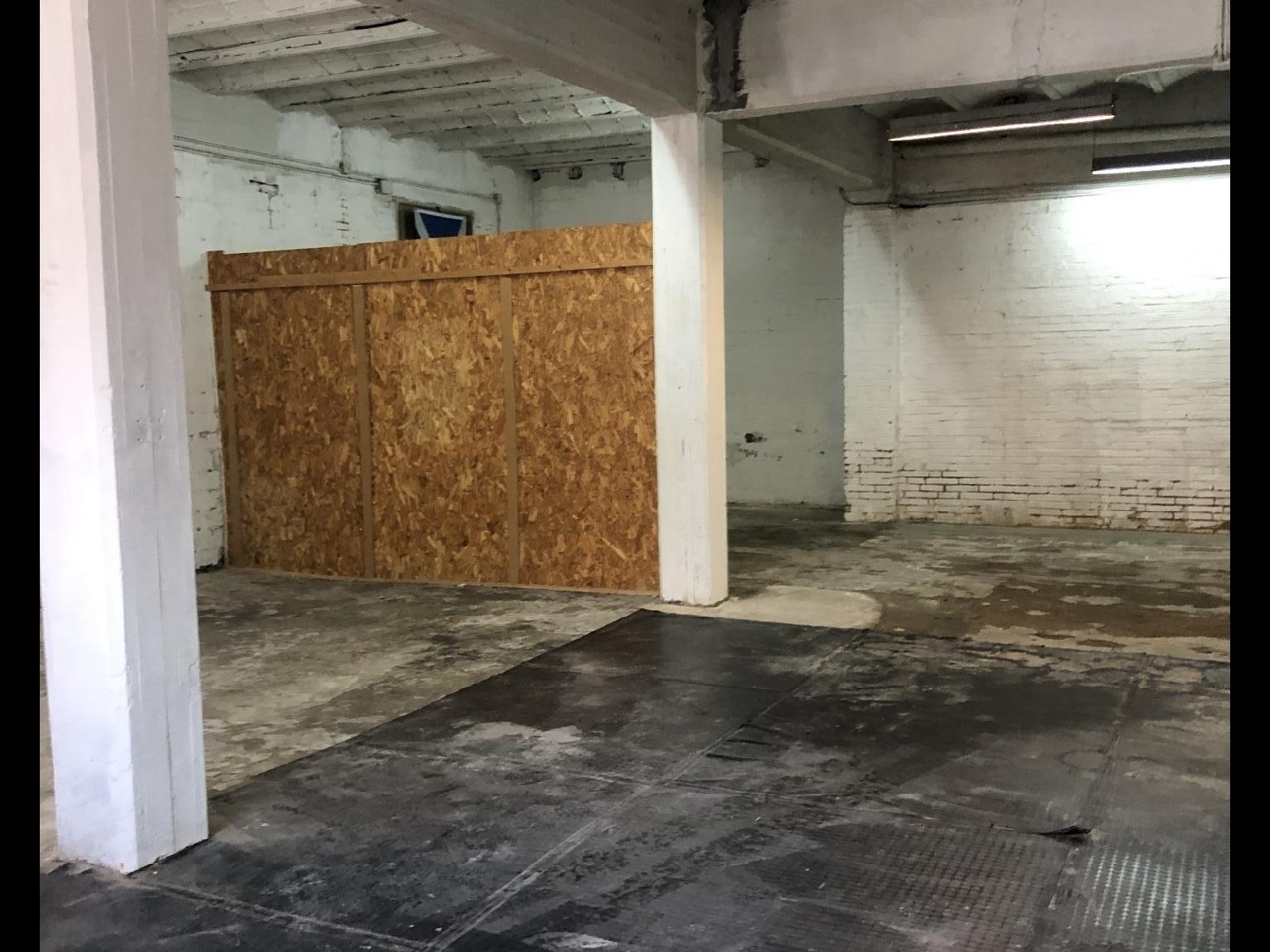  till salu lokal Manresa Bages 3