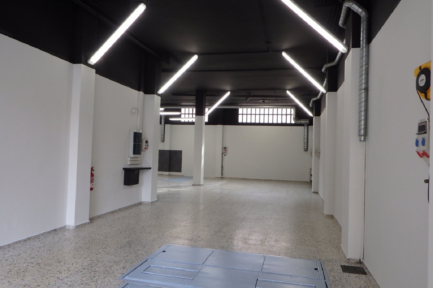 te koop bedrijfsruimte Manresa Bages 4