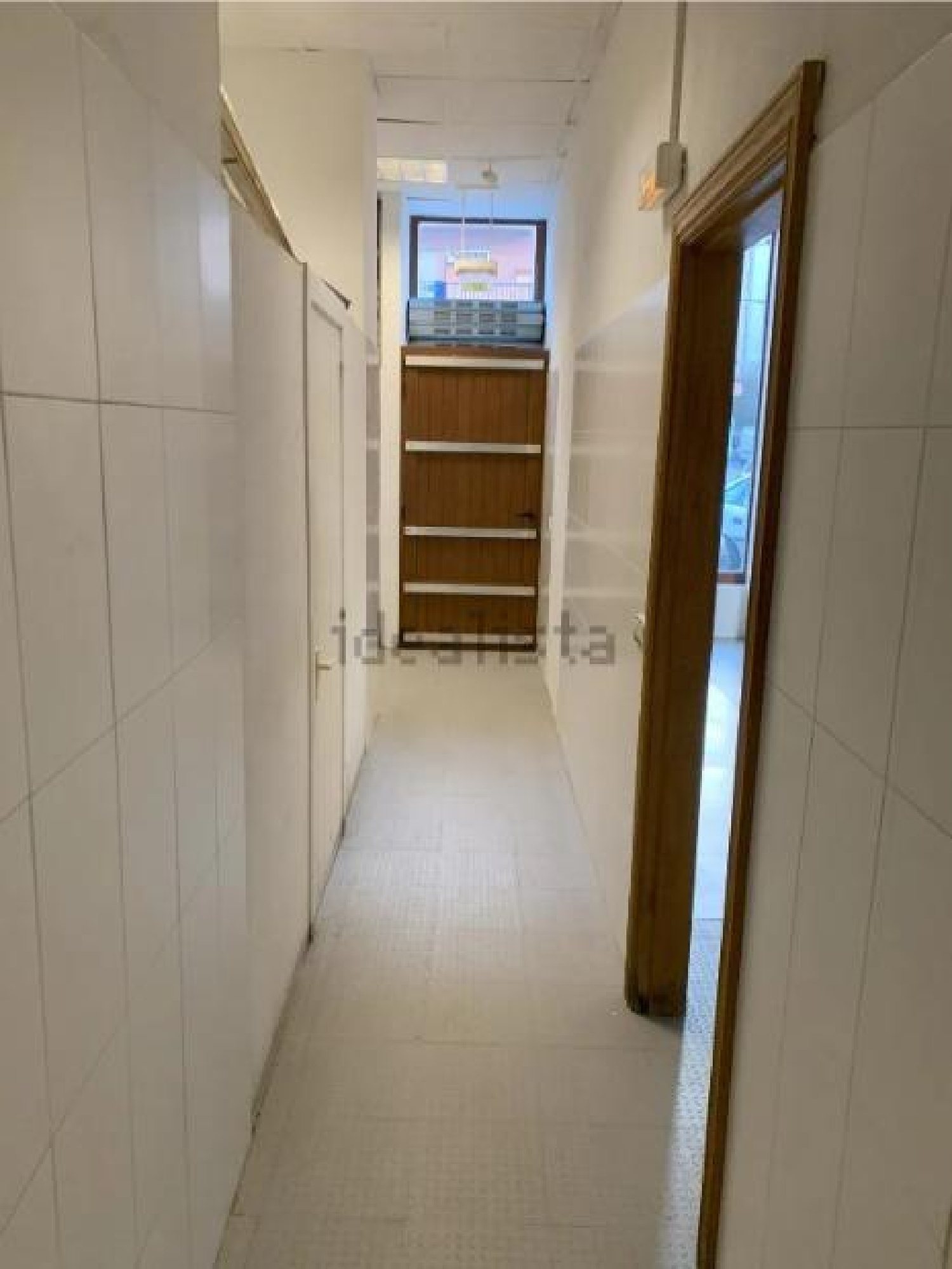  en venta local Sánsoain Media Oriental 6