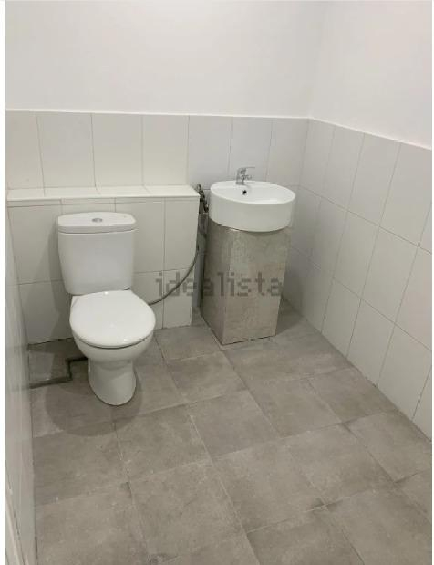  en venta local Sánsoain Media Oriental 7