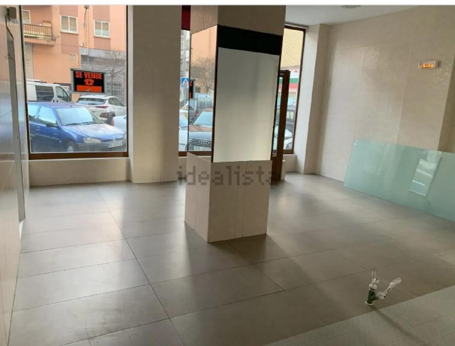  en venta local Sánsoain Media Oriental 4