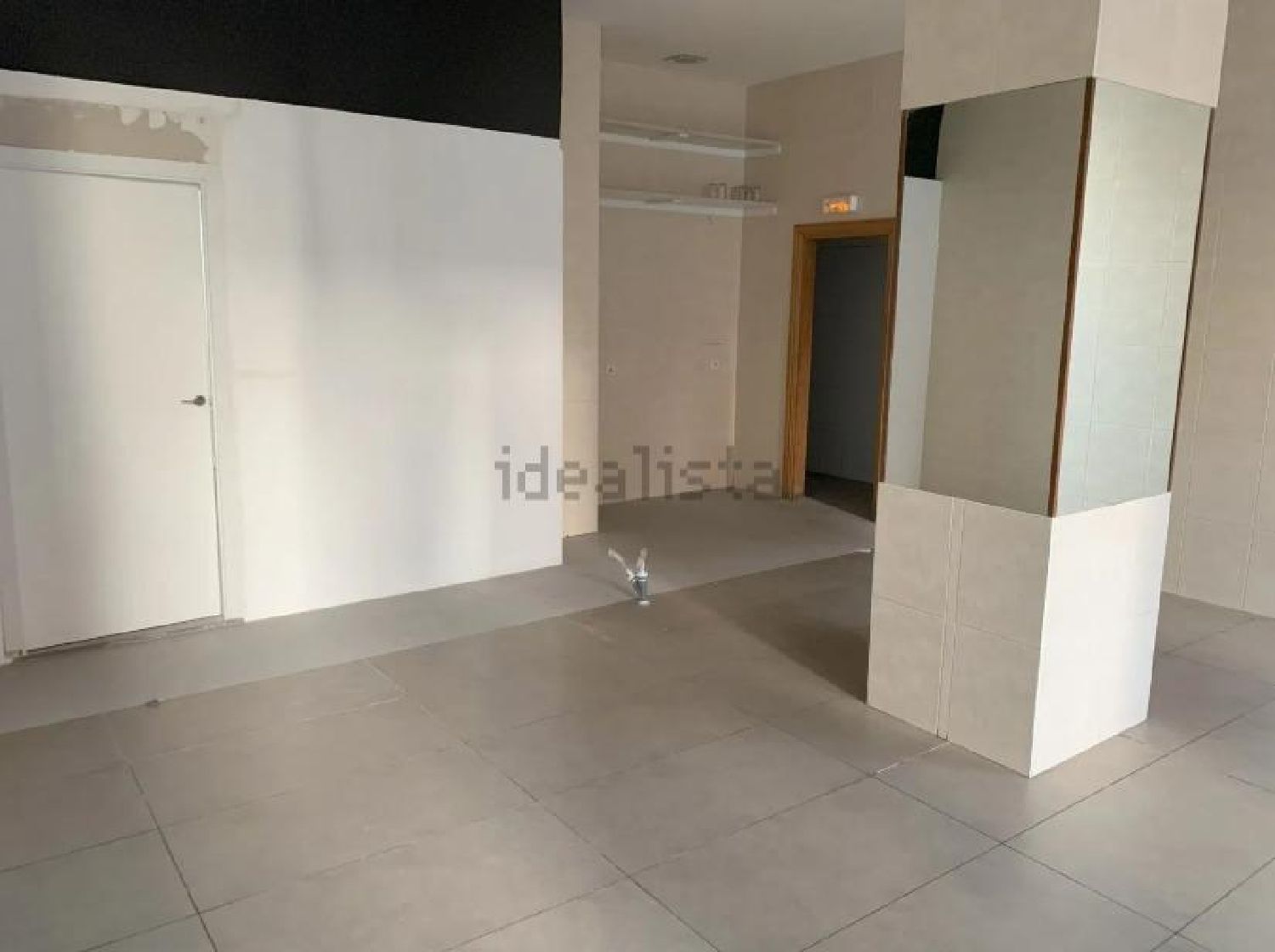  en venta local Sánsoain Media Oriental 2