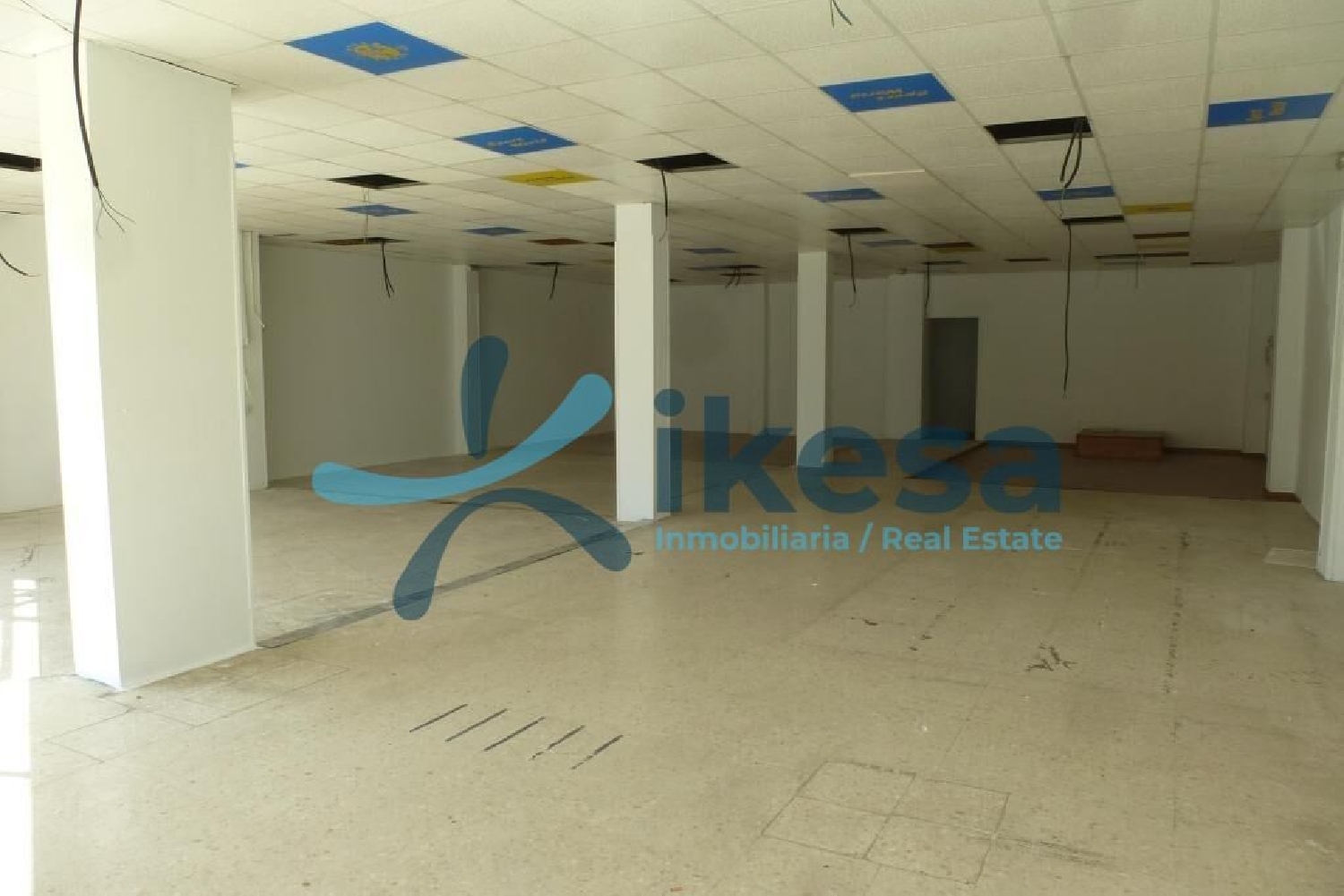  till salu lokal Sevilla La Nueva Sur 8