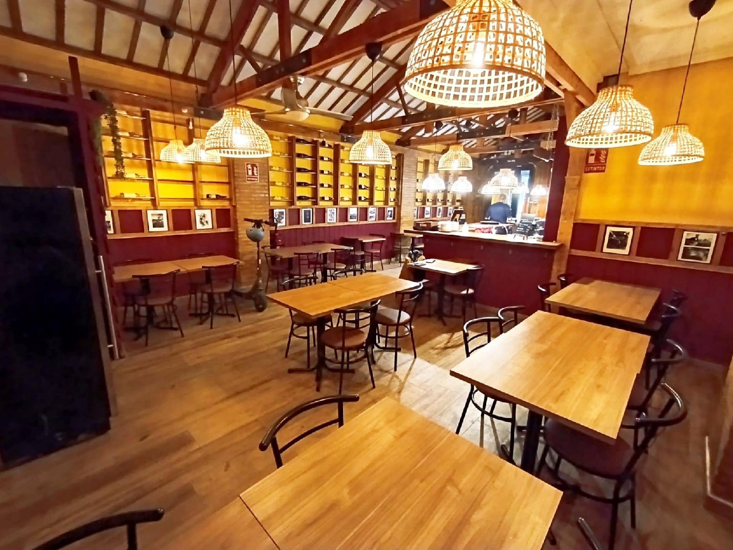  till salu lokal Valencia De Las Torres Campiña Sur 4