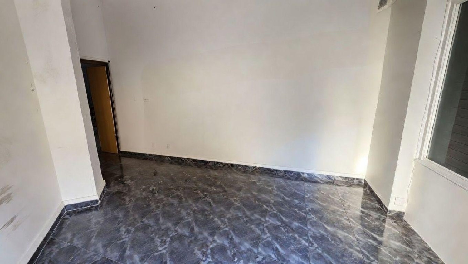  till salu lokal Valencia De Las Torres Campiña Sur 5