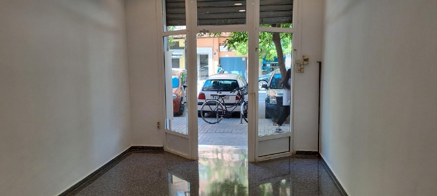  te koop bedrijfsruimte Valencia De Las Torres Campiña Sur 6