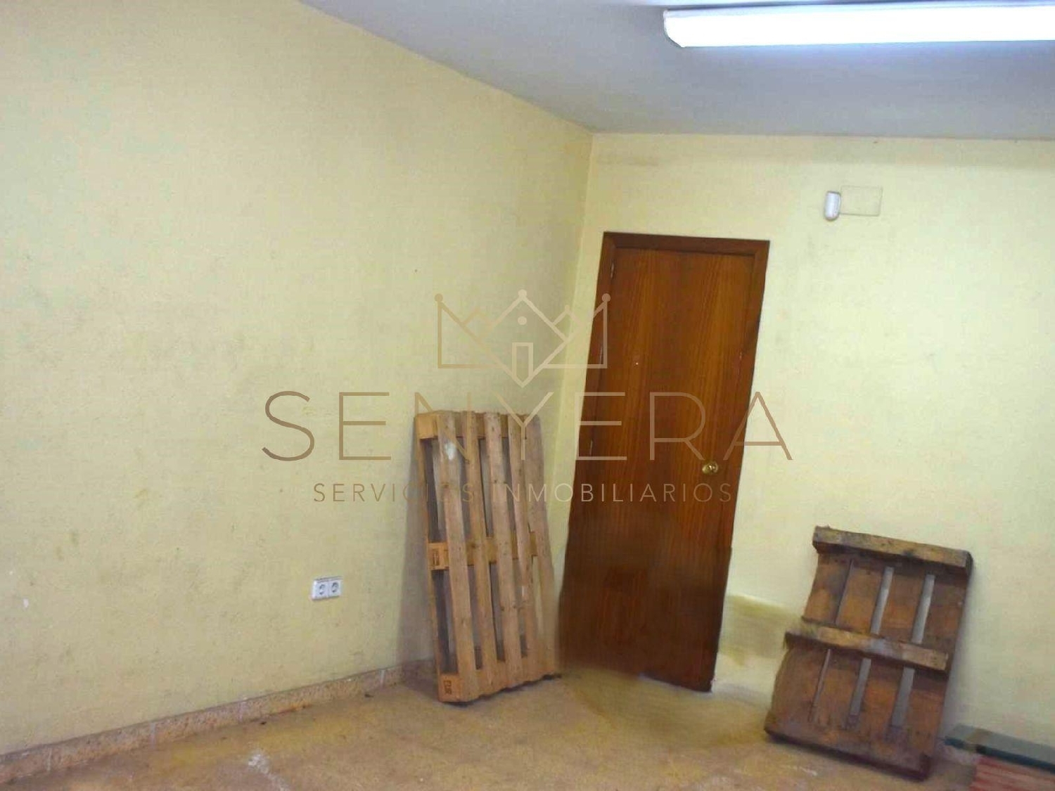  till salu lokal Valencia De Las Torres Campiña Sur 4