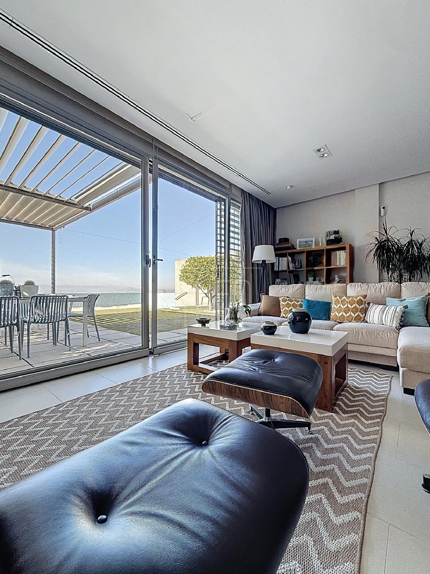  till salu parhus Barrio De Granada Alacantí 8